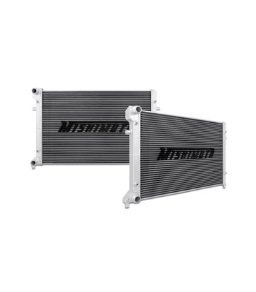Radiador de agua Volkswagen Golf R32 08 